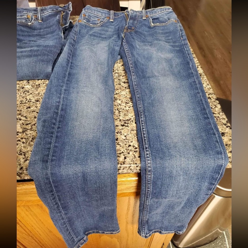 Men’s Levi jeans